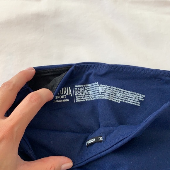 Victoria secret navy blue legging with pockets, size XS, high rise - Picture 4 of 7